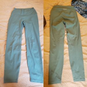 Paragon size small leggings